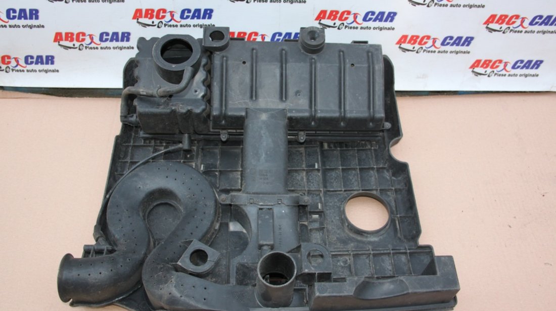 Capac motor VW Polo 9N 1.2 16V cod: 03E129607D model 2007