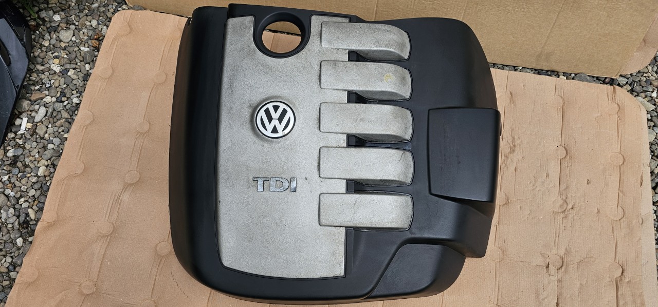 Capac motor Vw Touareg 7L 2.5 TDI BAC 2004 2005 2006 2007