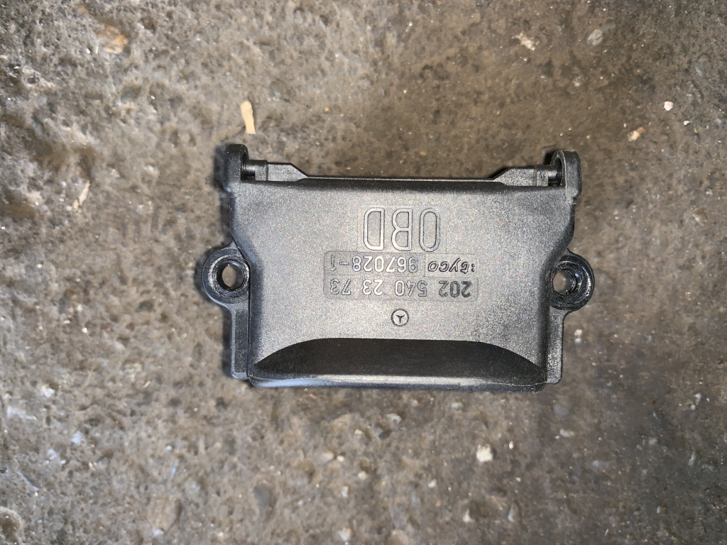 Capac mufa obd Mercedes-Benz A-Class W169 [2004 - 2008] Hatchback 5-usi A 170 Autotronic (116 hp) 1.7 - 266.940