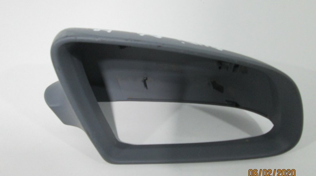 Capac oglinda dreapta Audi A4 B6 an 2000-2004