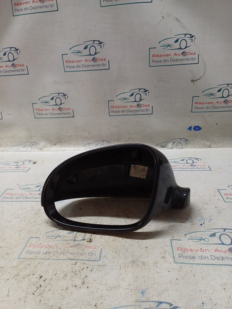 Capac oglinda stanga Volkswagen Golf 5 - Motorina 2006, 1K0857537