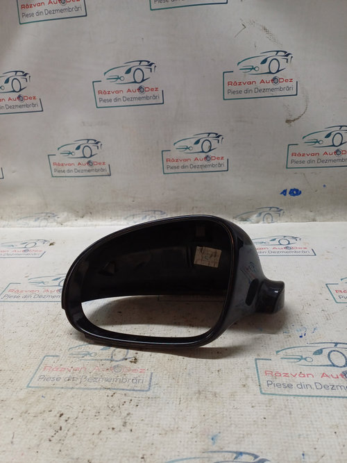 Capac oglinda stanga Volkswagen Golf 5 - Motorina 2006, 1K0857537