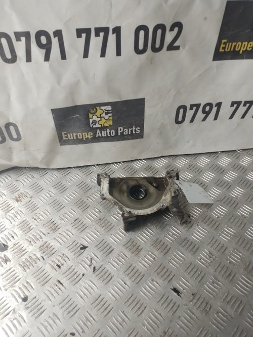 Capac palier audi a4 b8 2. 0 tdi , cod motor CAG, an 2011