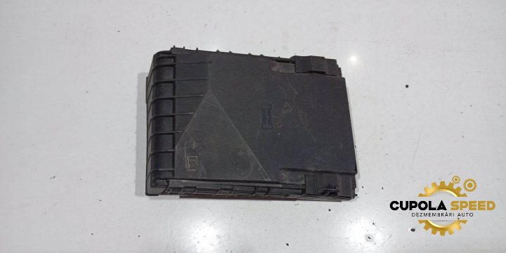 Capac panou sigurante 1K0937132F Volkswagen VW Passat B7 [2010 - 2015]