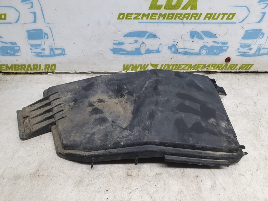 Capac panou sigurante 2035451403 Mercedes-Benz C-Class W203/S203/CL203 [facelift] [2004 - 2007] 2.2 cdi om646.963