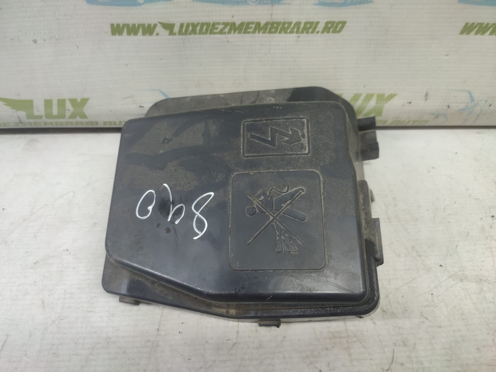 Capac panou sigurante 243825499r Renault Captur [facelift] [2017 - 2019] 0.9 TCE H4B408