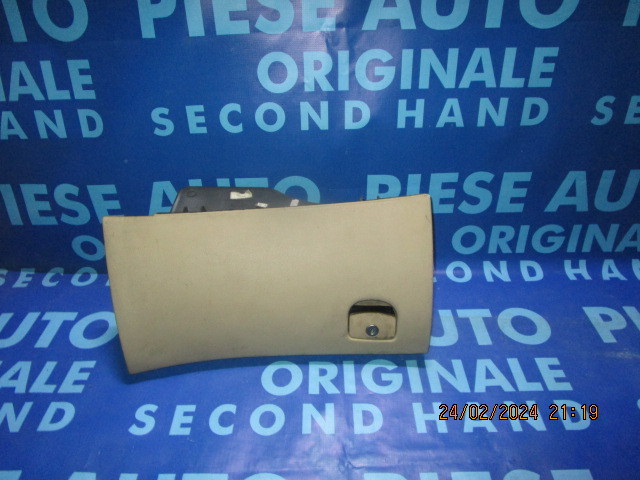 Capac Peugeot 607 2004; 9633988877 (torpedou)