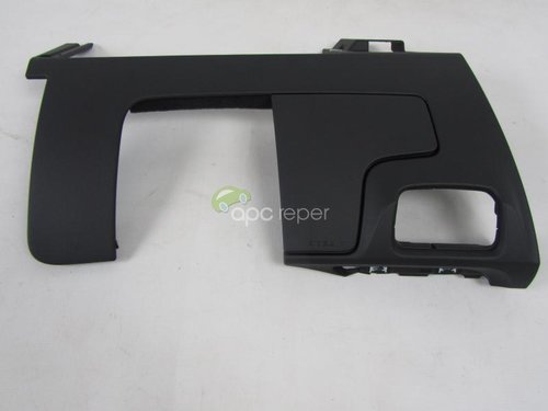 Capac plansa Bord Stanga Audi A3 8V cod 8V1863075B