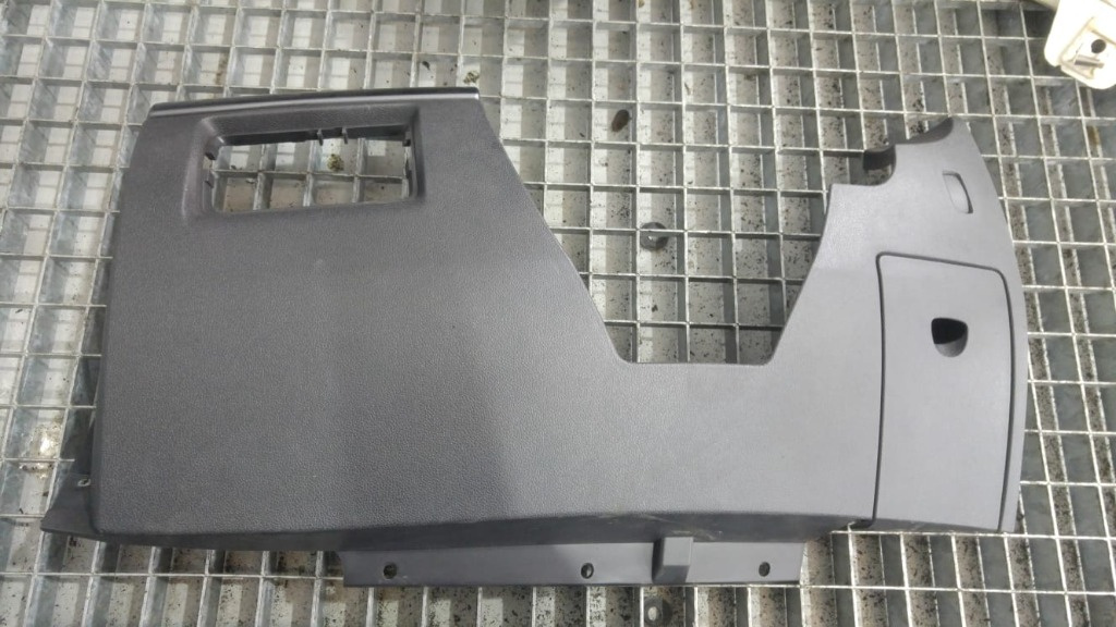 Capac plastic bor sub volan renault clio 3 dupa 2007 8200407702