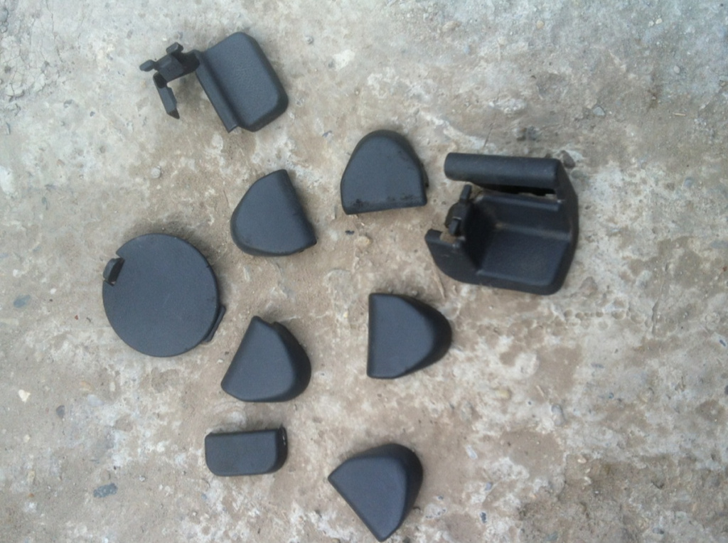 Capac plastic Mitsubishi Pajero 2 [facelift] [1997 - 1999] SUV 2.5 TD AT (99 hp) (V3_W V2_W V4_W)