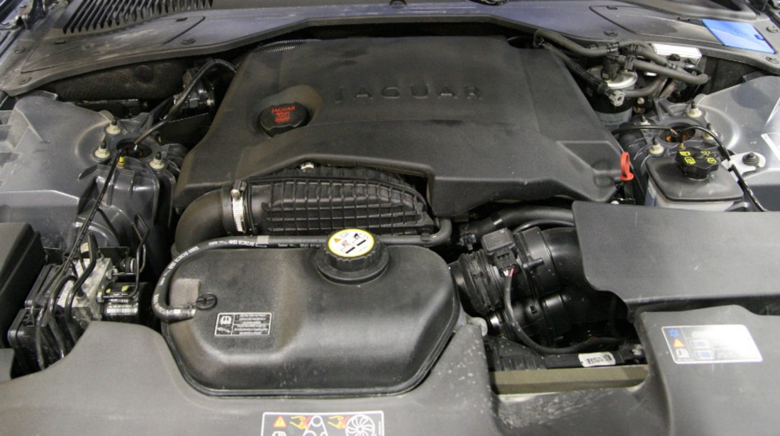 Capac protectie motor Jaguar S-Type Limuzina 2.7 D an fab. 2004 - 2007