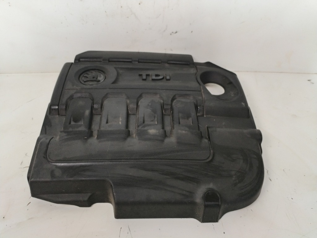 Capac protectie motor Skoda Octavia 3 2.0TDI CKF 04L103925C