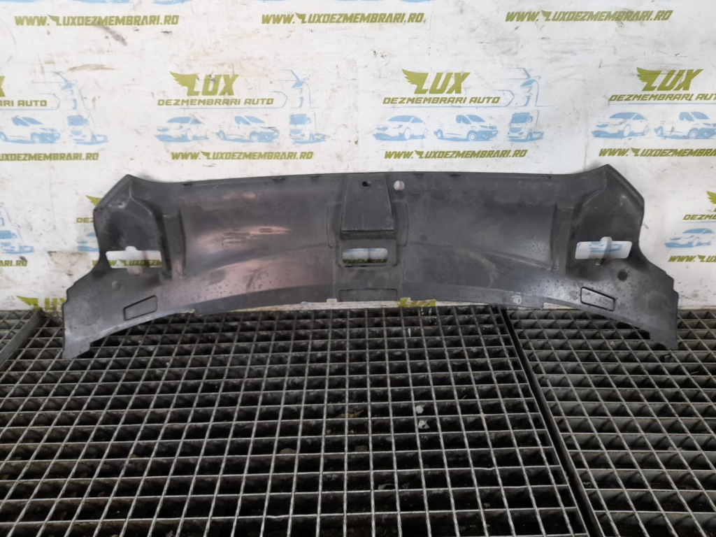 Capac protectie trager 4H0807081 Audi A8 D4/4H [2010 - 2014] 4.2 tdi CDSB