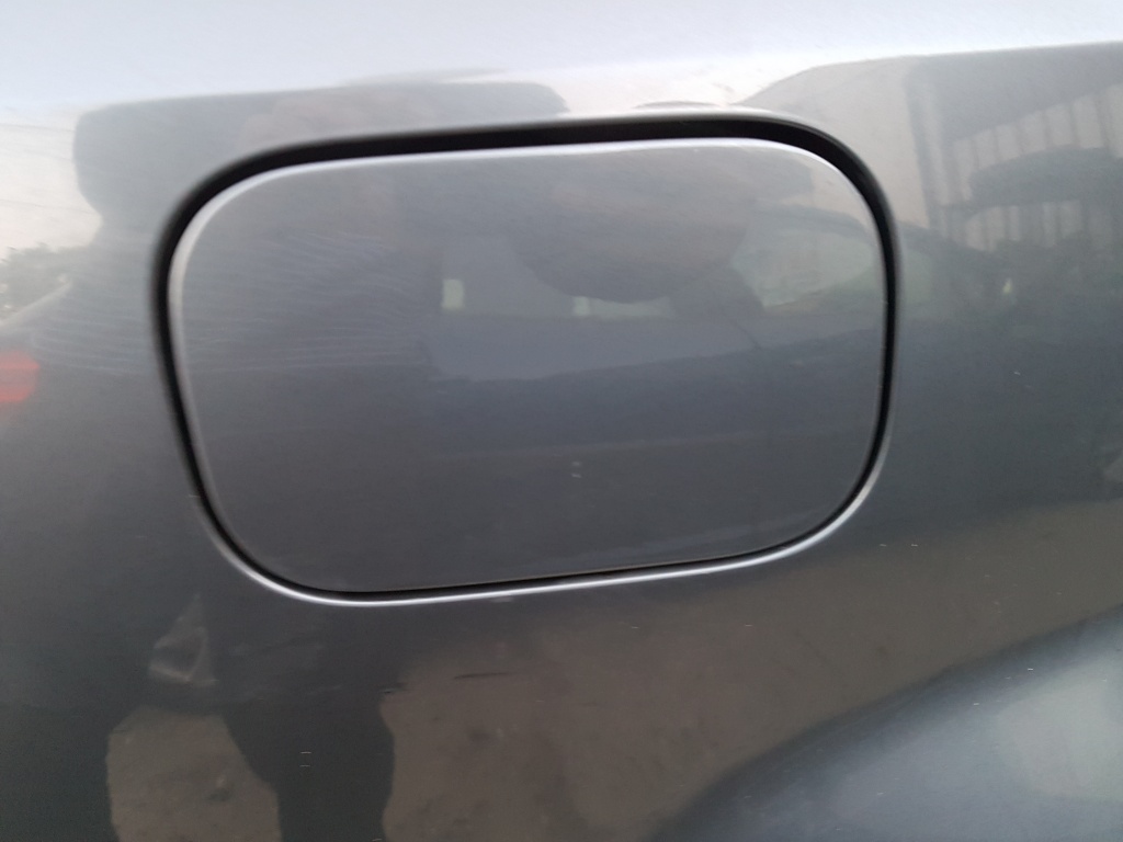 Capac Rezervor / Buson Audi A4 B6 Berlina 2000 - 2005 Cod Culoare LX7Z