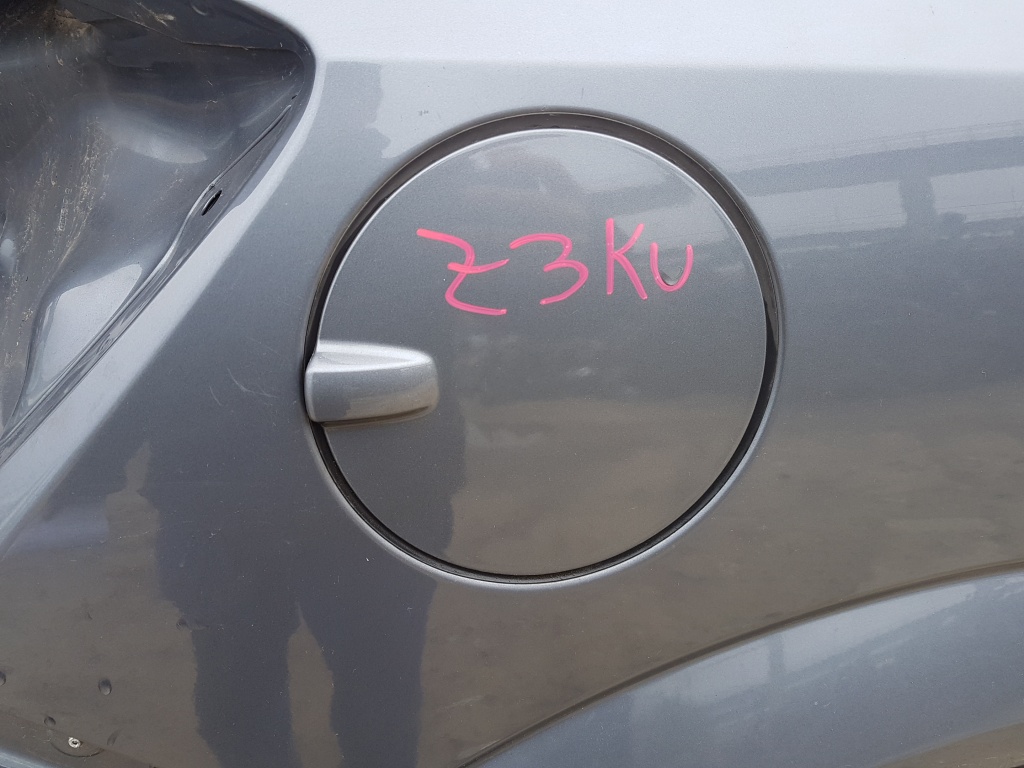 Capac Rezervor cu Buson Opel Astra H Hatchback 2004 - 2010 Cod Culoare Z3KU