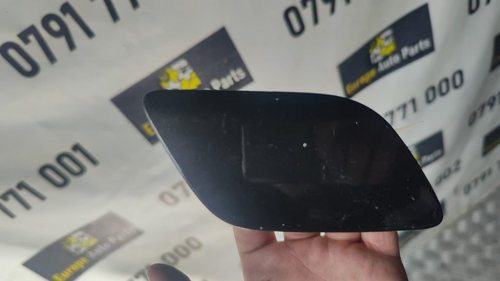 Capac spalator far dreapta Audi Q7 4L 4.2 TDI cod motor CCF transmisie automata an 2014 cod 4L095527...