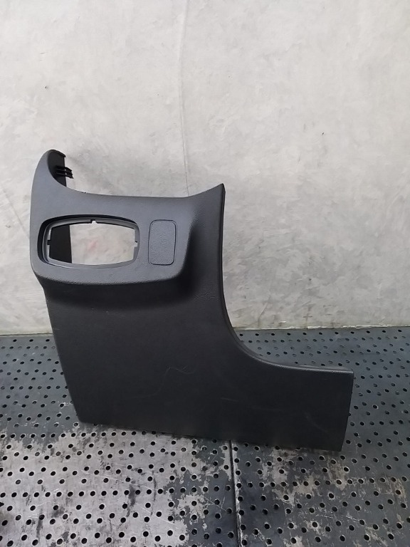 Capac stanga bord ford puma j2k cf7 l1tbs04317abw
