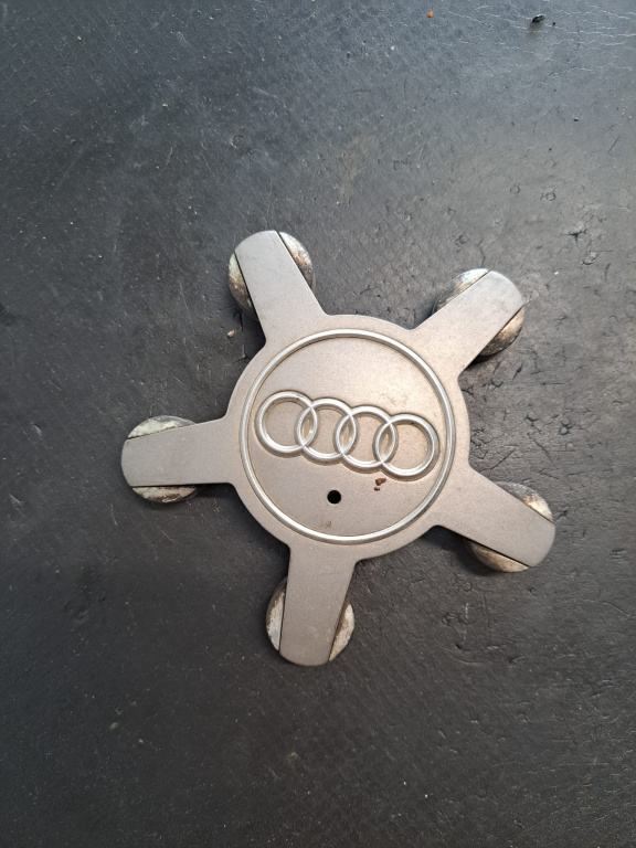 Capac stea gheara jante aliaj Audi - COD 4F0 601 165 N