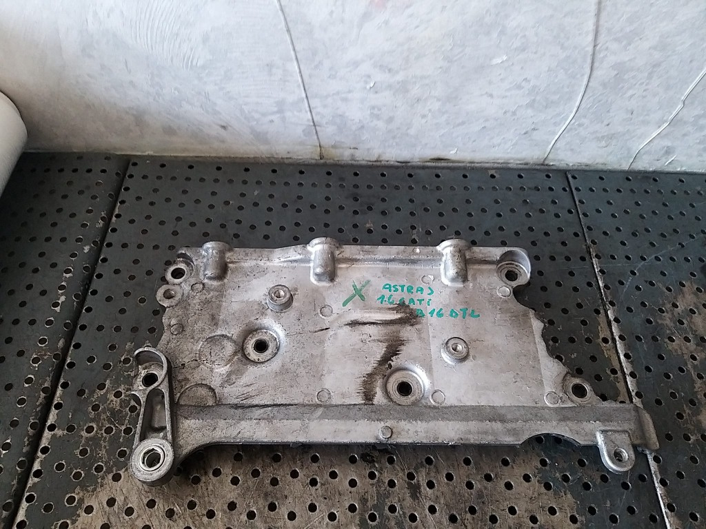 Capac superior distributie 1.6 cdti opel astra j c337214 55574202
