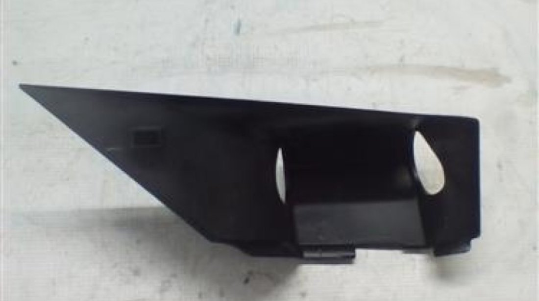 Capac suport ( brat ) oglinda dreapta Mercedes Sprinter W901 An 1995-2006 cod A9018110307