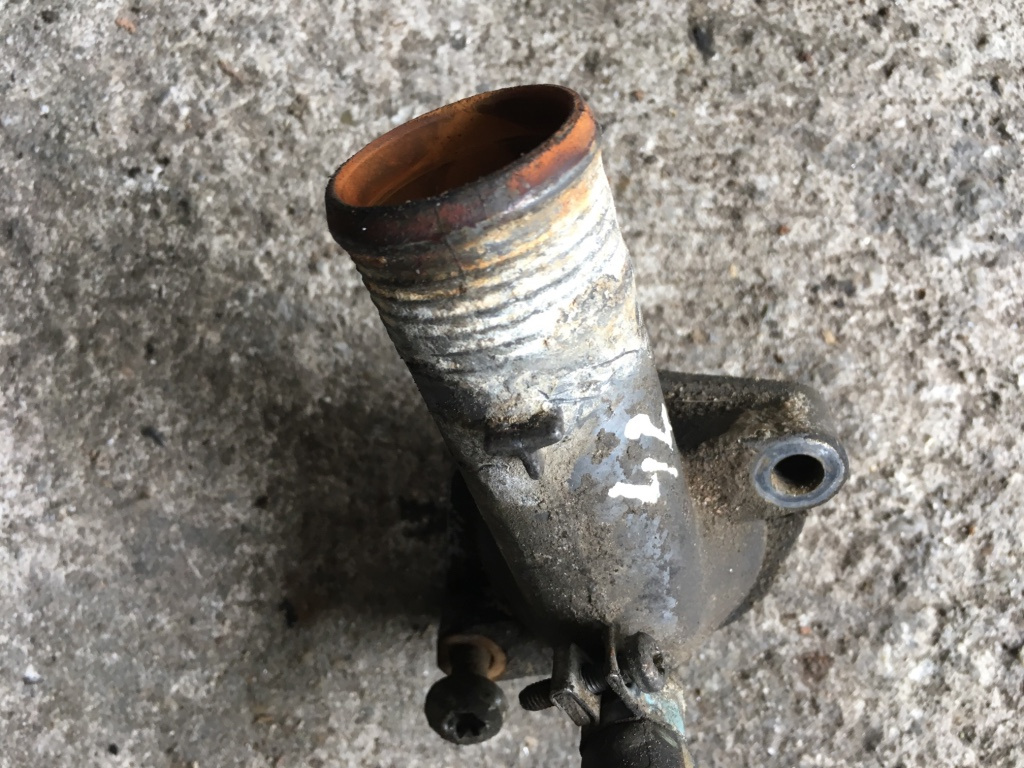 Capac termostat Volvo 850 [1992 - 1994] Sedan 2.5 AT (170 hp) (LS) B5254FS