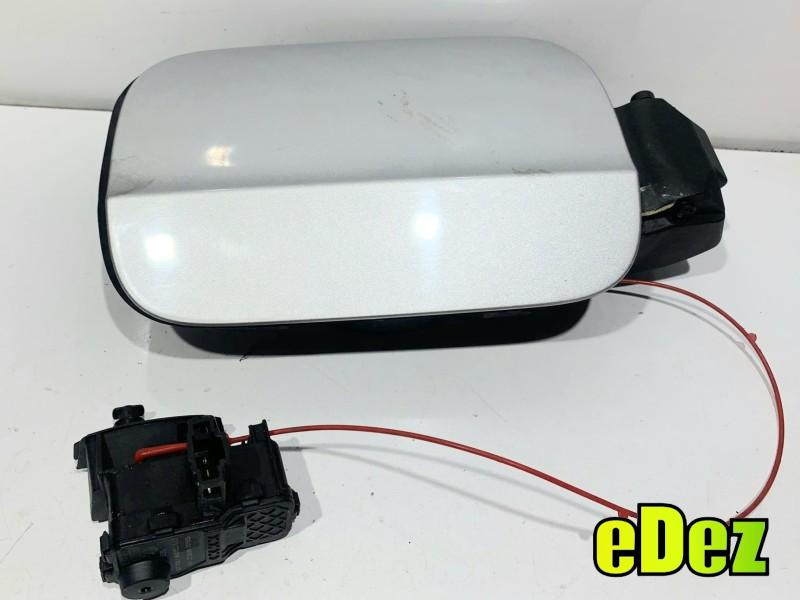 Capac / usa rezervor cu motoras deschidere culoare argintiu - lx7w Audi A5 (2007-2011) [8T3] 8K0862153D