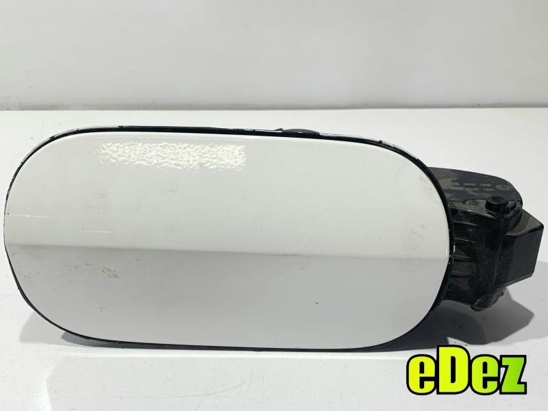 Capac / usa rezervor culoare alba - ly9c Audi A8 (2009-2017) [4H] D4 4H4809857B