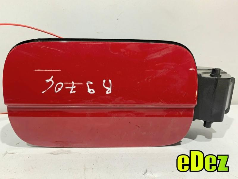 Capac / usa rezervor culoare rosie - ly3u Audi A4 (2015-2019) [8W2, B9] 8W0809906