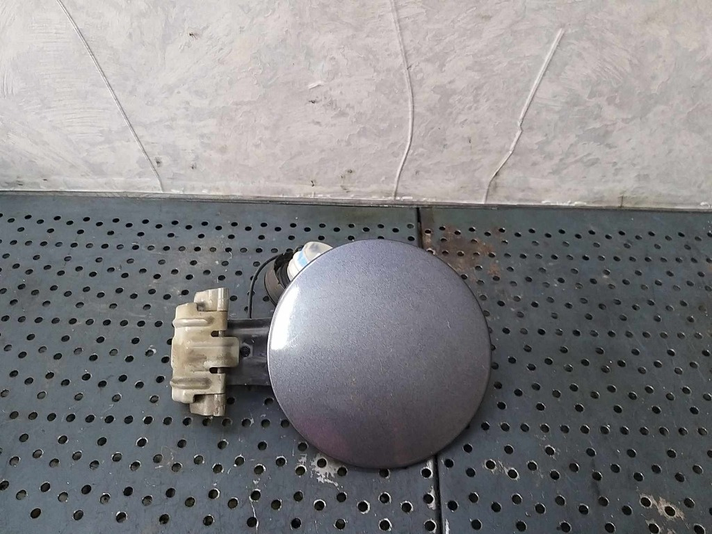 Capac usita rezervor cu buson toyota auris e15