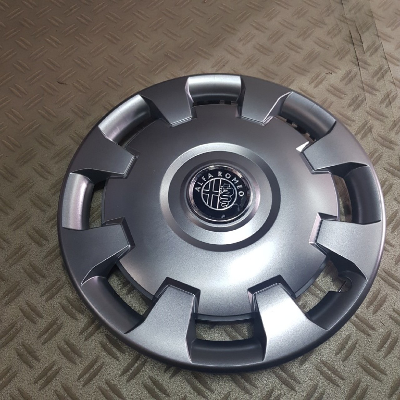 Capace Alfa Romeo r14 la set de 4 bucati cod 206