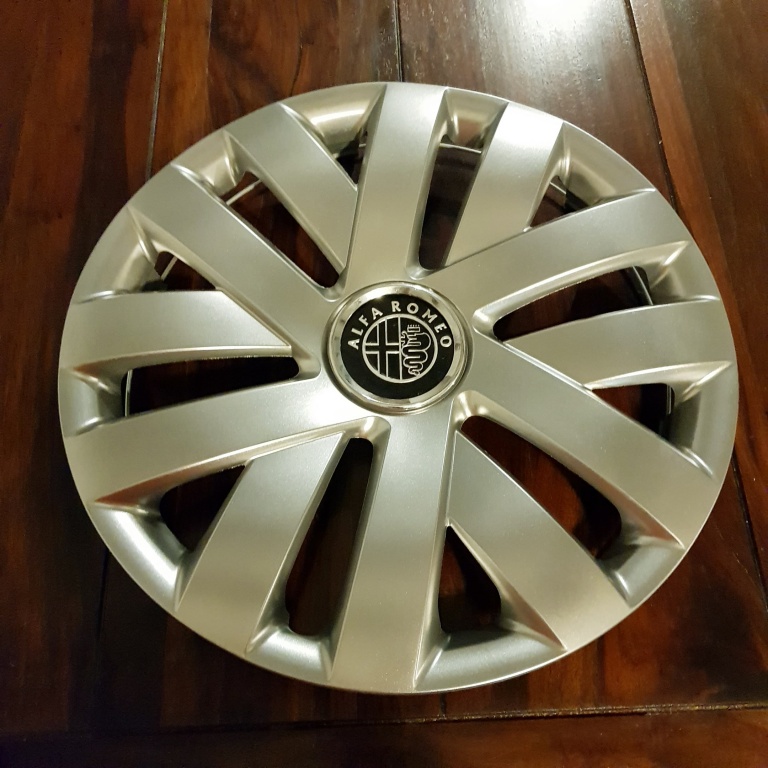 Capace Alfa Romeo r16 la set de 4 bucati cod 409