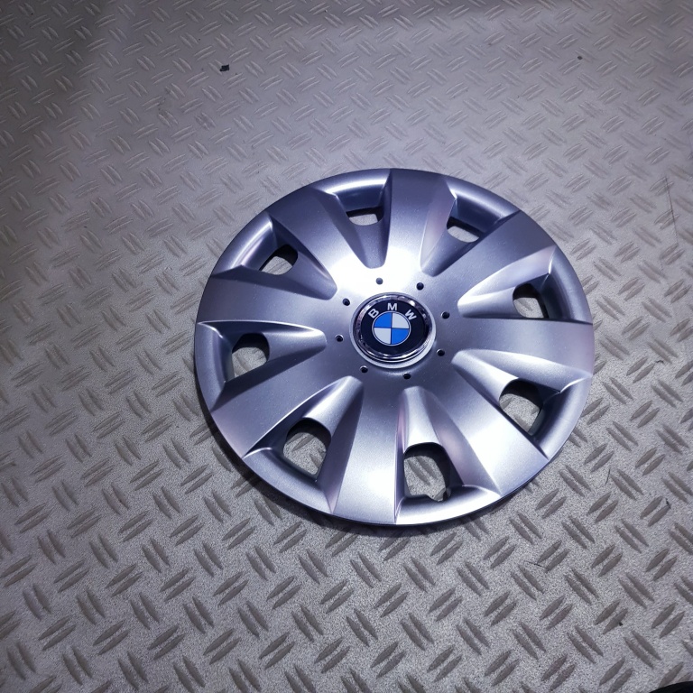 Capace BMW r15 la set de 4 bucati cod 321