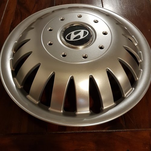 Capace Hyundai r15 la set de 4 bucati cod 320
