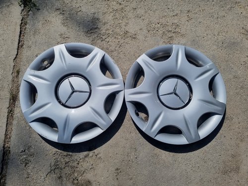 Capace jante MERCEDES R16 ,originale