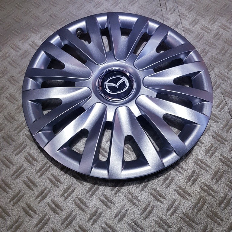 Capace Mazda r15 la set de 4 bucati cod 313