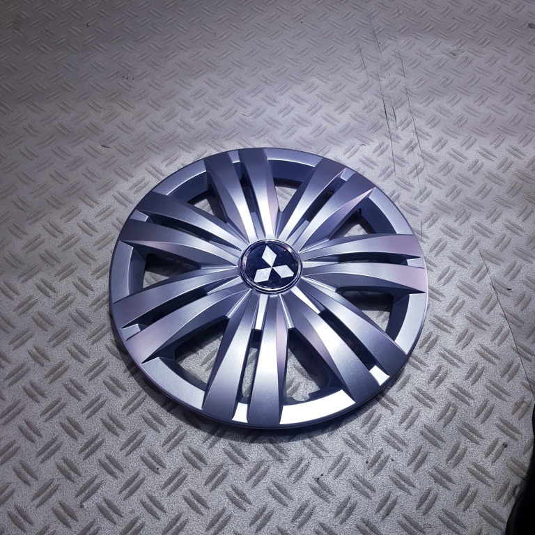 Capace Mitsubishi r16 la set de 4 bucati cod 427