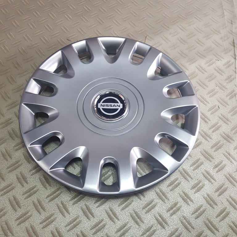 Capace Nissan r15 la set de 4 bucati cod 333