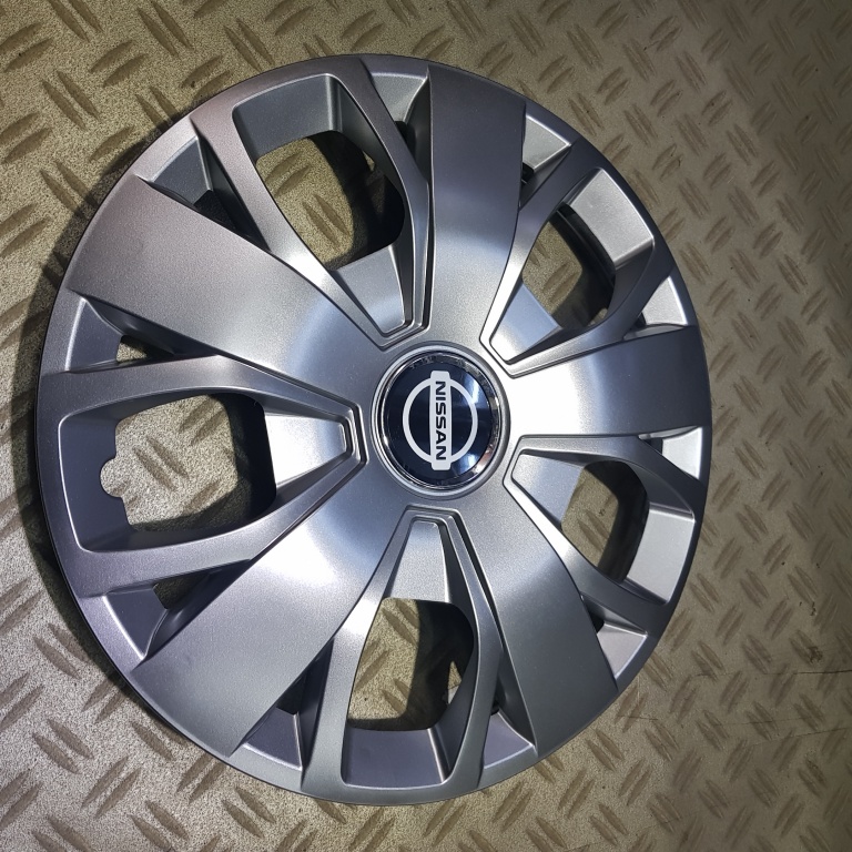 Capace Nissan r16 la set de 4 bucati cod 420