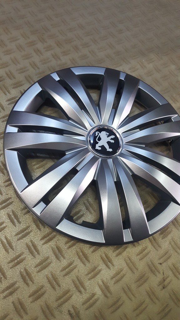 Capace Peugeot r16 la set de 4 bucati cod 427