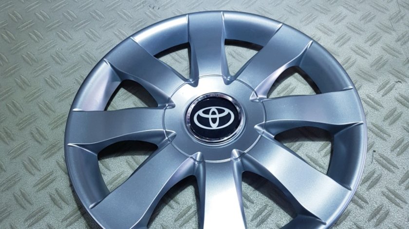 Capace r15 Toyota la set de 4 bucati cod 323