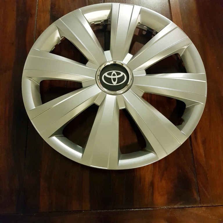 Capace r15 Toyota la set de 4 bucati cod 328