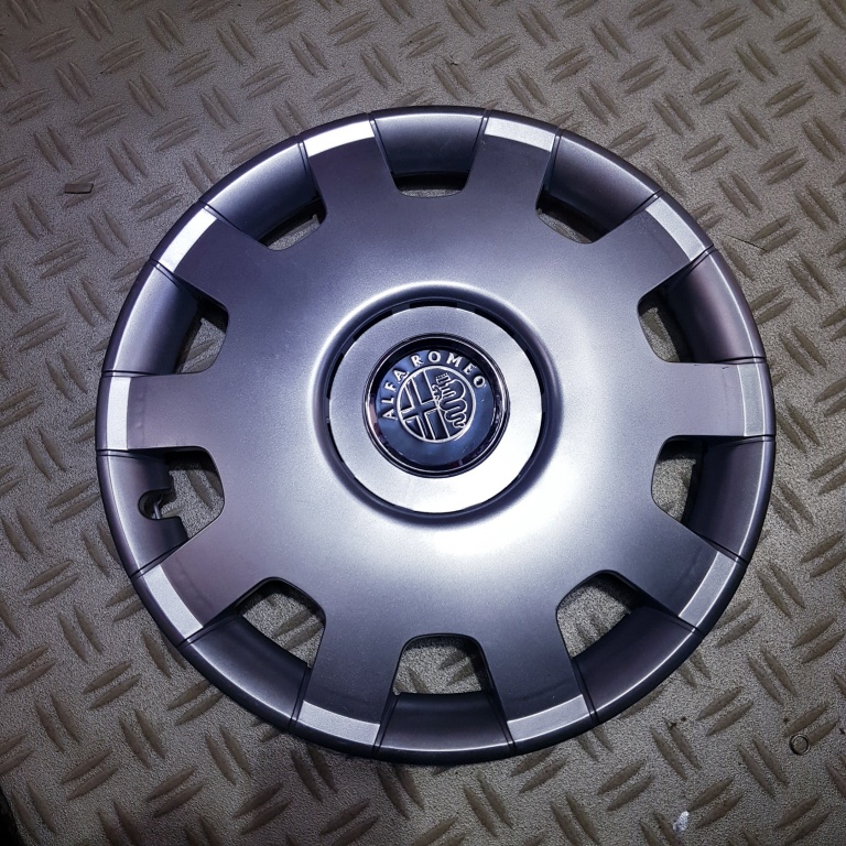 Capace roti Alfa Romeo r14 la set de 4 bucati cod 212