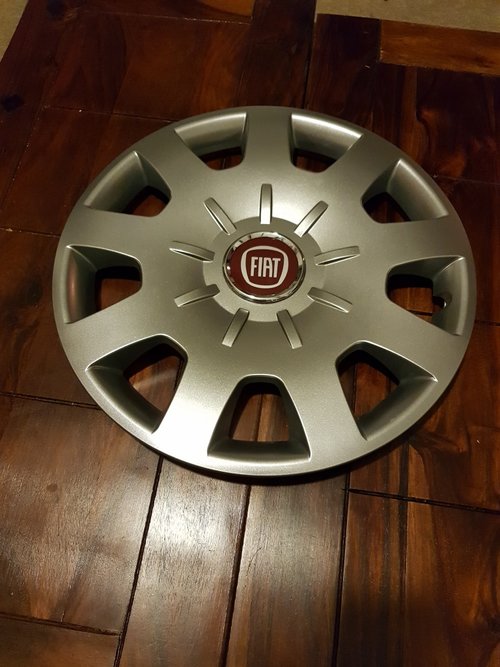 Capace roti Fiat r15 la set de 4 bucati cod 314
