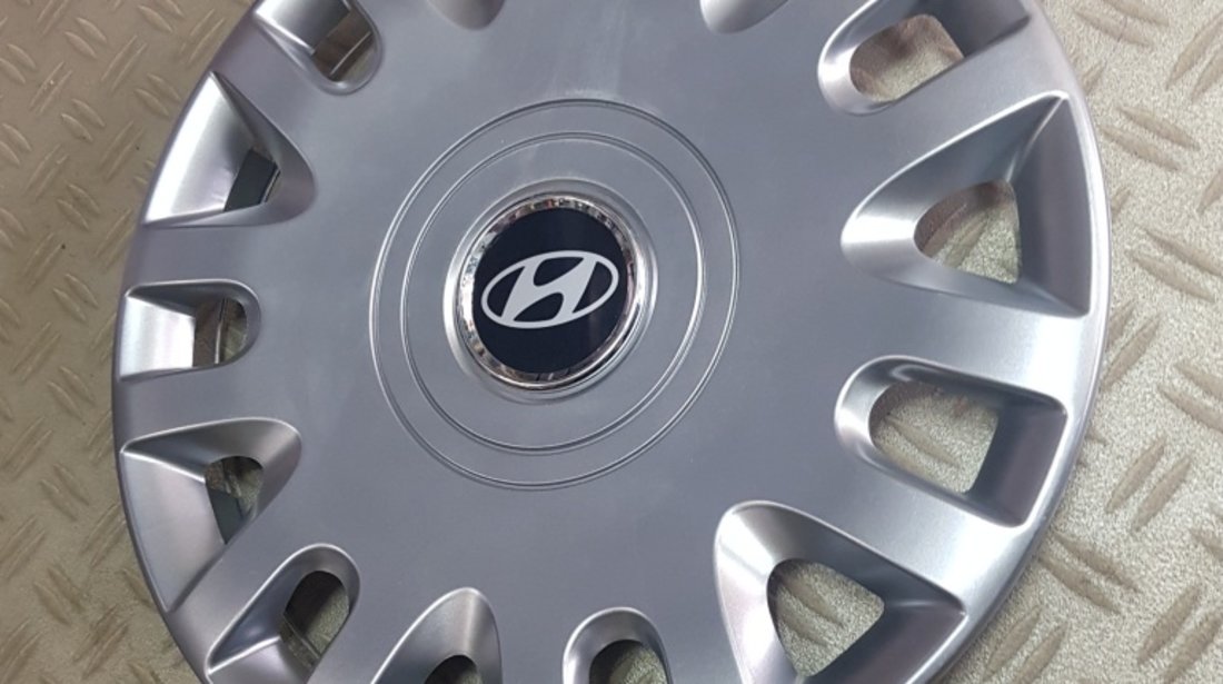 Capace roti Hyundai r15 la set de 4 bucati cod 333