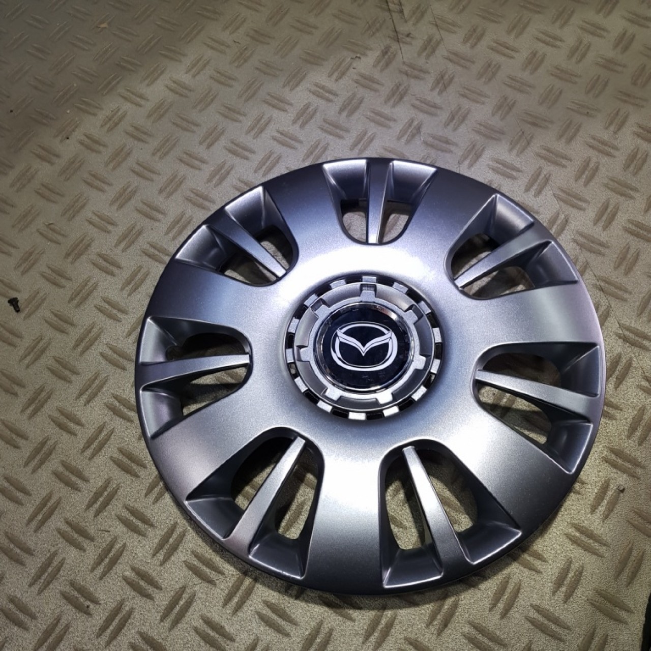 Capace roti Mazda r15 la set de 4 bucati cod 312
