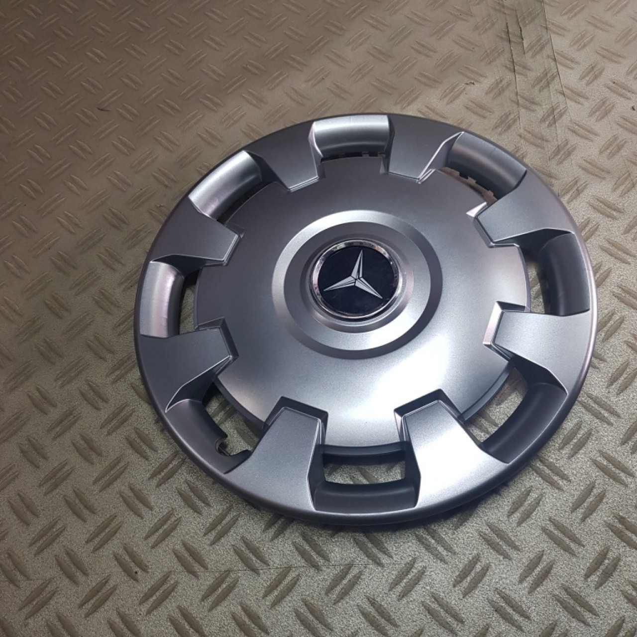 Capace roti Mercedes r14 la set de 4 bucati cod 206