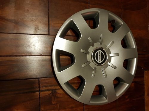 Capace roti Nissan r15 la set de 4 bucati cod 314