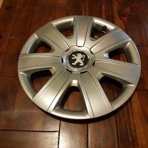 Capace roti Peugeot r15 la set de 4 bucati cod 325