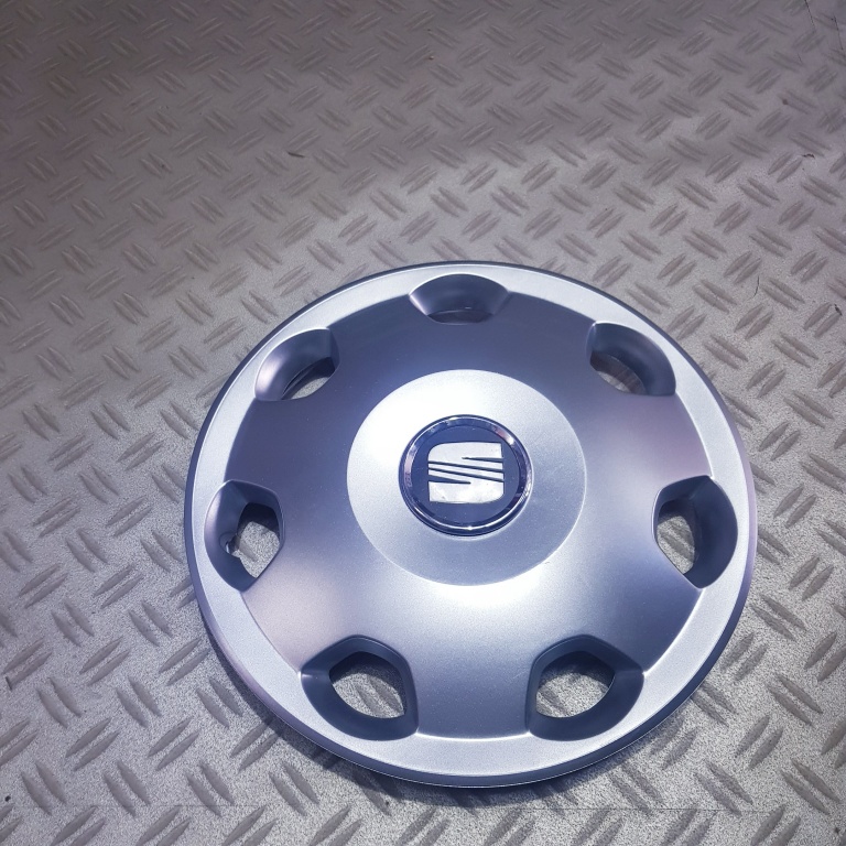 Capace roti Seat r13 la set de 4 bucati cod 106