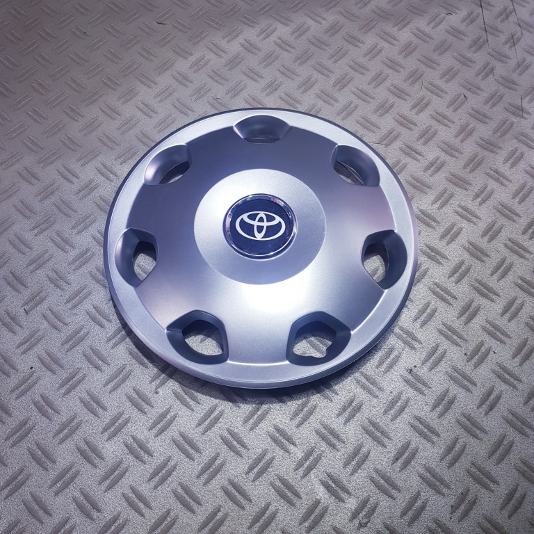 Capace roti Toyota r13 la set de 4 bucati cod 106